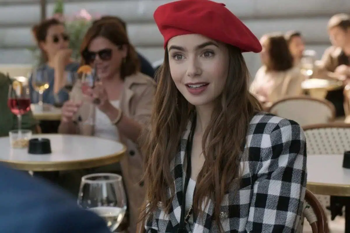 budget Lily Collins dans Emily In Paris