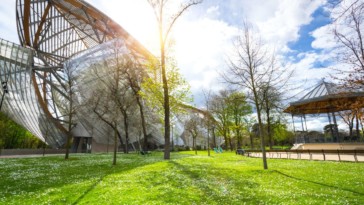 2 chances de voir les œuvres de basquiat à la fondation louis vuitton et à la philharmonie de paris