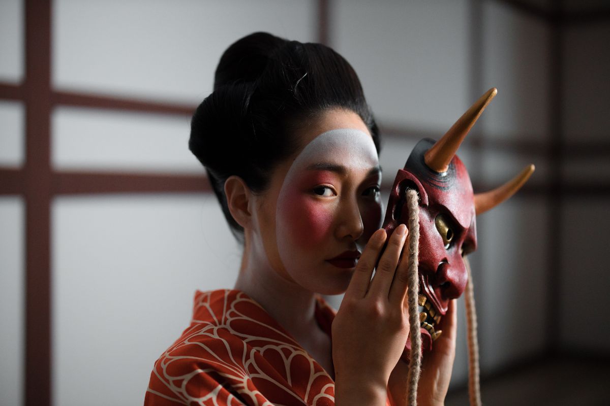 dans la galerie sakura, découvrez une exposition 100 % gratuites dédiée aux geisha