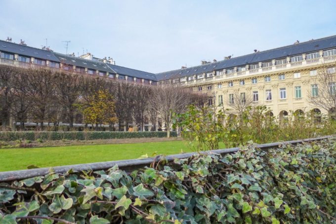 découvrez un tout nouvel univers en assistant à un concert à la bougie au palais royal