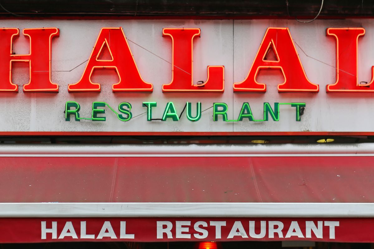 où manger halal à paris voici les 4 meilleures adresses pour se régaler sans trop dépenser
