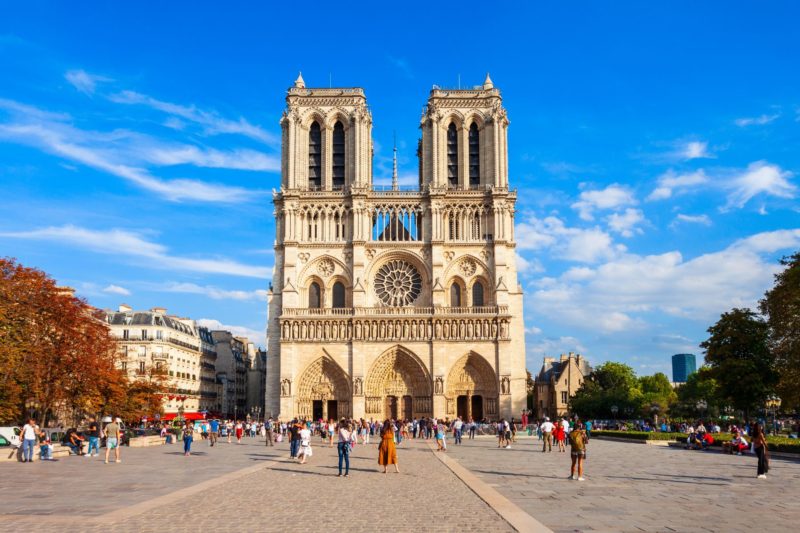 reconstruction notre dame de paris