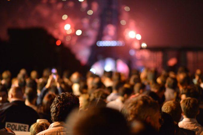 un incroyable festival 100% gratuit se prépare juste au pied de la tour eiffel !