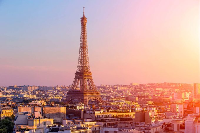 eiffel toujours plus haut