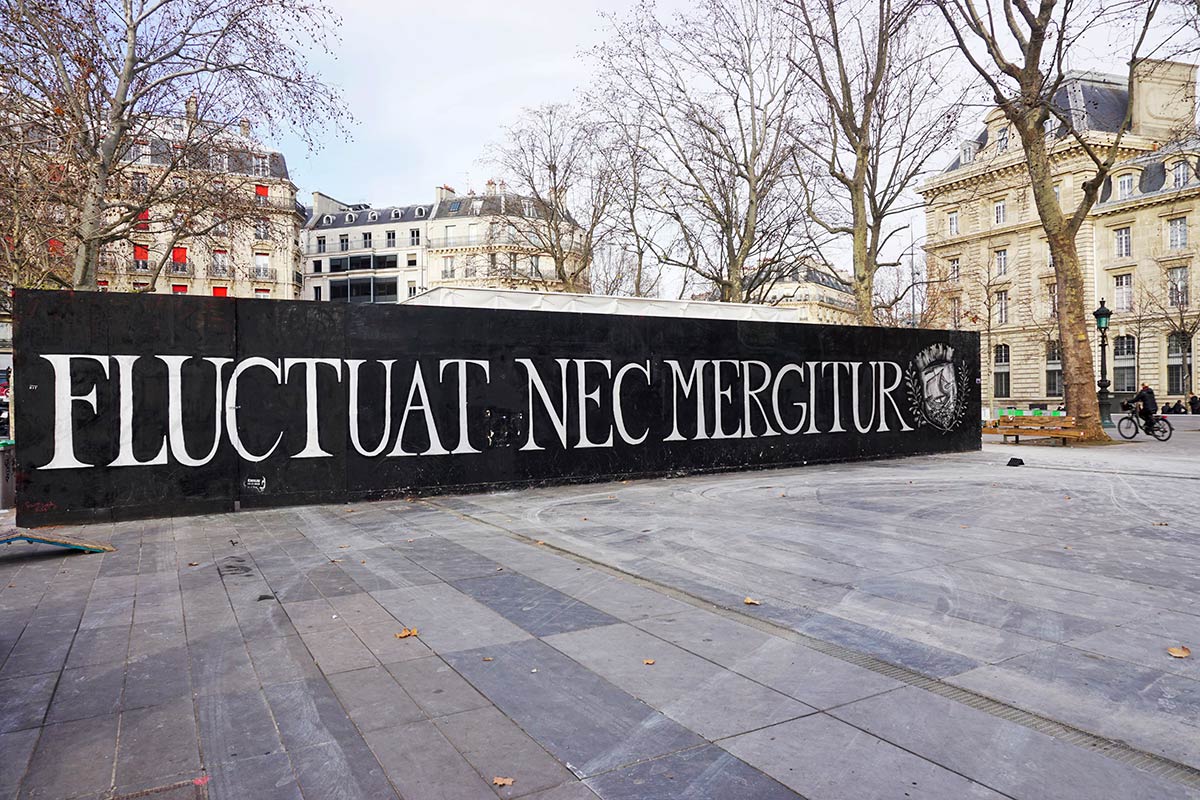 fluctuat nec mergitur paris