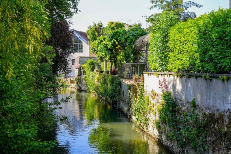 crécy la chapelle
